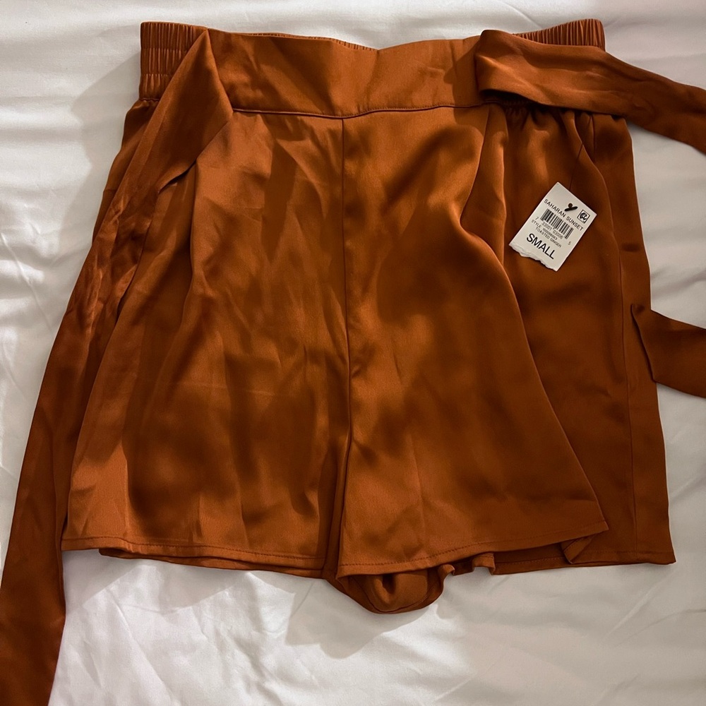 Women's toasted ginger dress shorts with tie